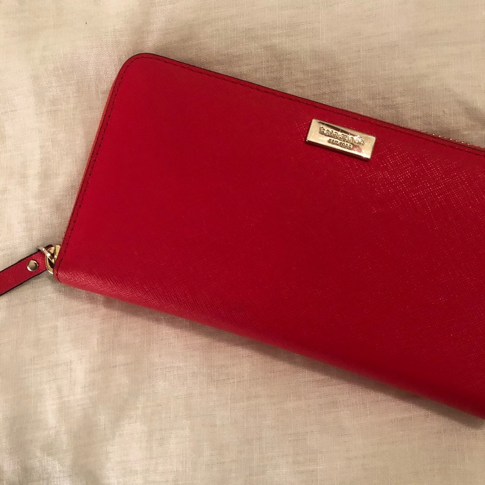Long Kate Spade Wallet